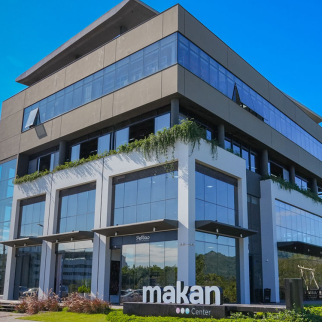 Makan Center >
